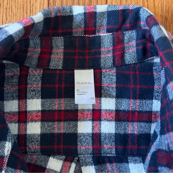 American Apparel Flannel Plaid Button-up Shirt. - Picture 5 of 6